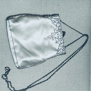 Silver Satin Beaded Occasion Dress Hand/Shoulder Bag